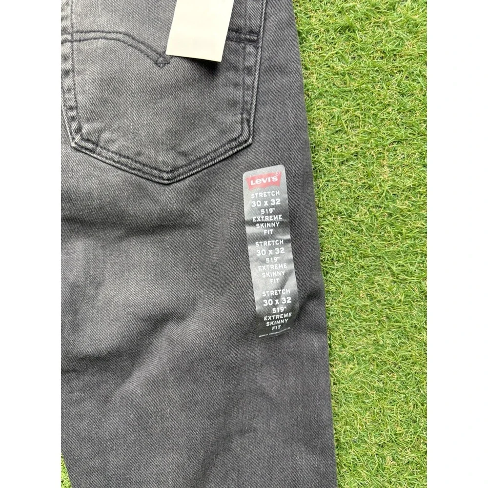 Levis 519 Jeans Mens 30x32 Extreme Skinny Stretch Sits Below Waist Black Denim